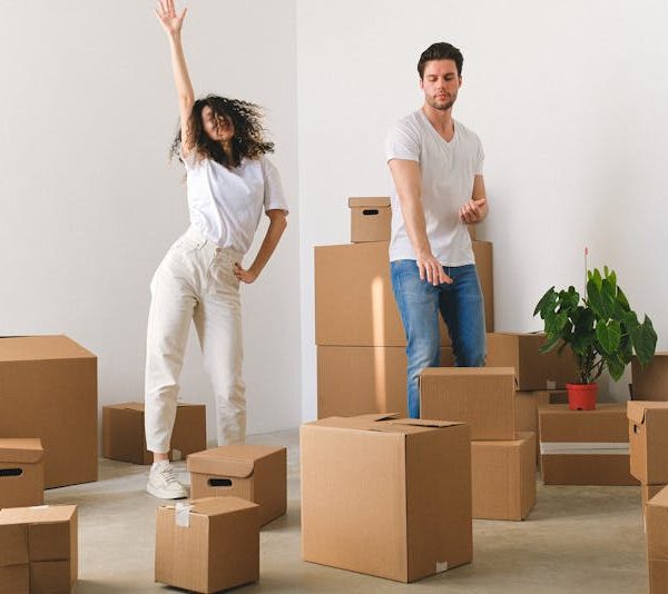 15 Essential Packing Tips for Moving in a Hurry